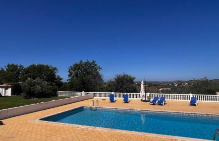 BnB Homes Luxurious Villa Stardust with Swimming pool & BBQ for Family Fun - Foto 35