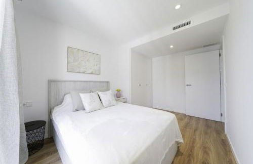 Sunsets and the pool in Barcelona - Foto 18