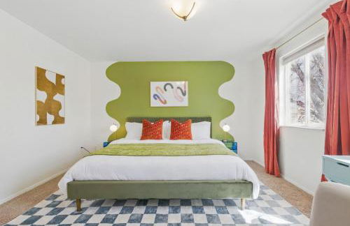 Spacious 4BD - Backyard BBQ, Fire Pit & Mini Golf - Foto 21