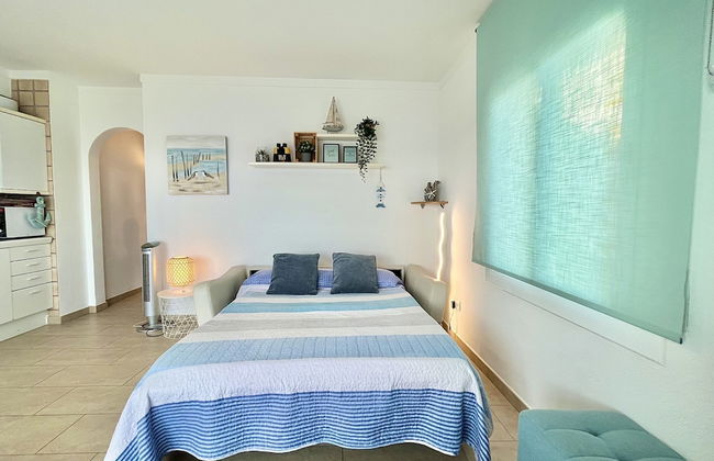 Apartment in Roses Near Canyelles Beach - Photo 4