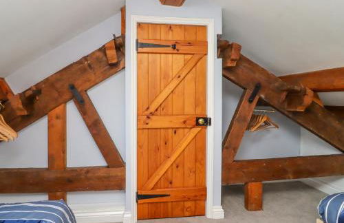 Battery Barn - Foto 22