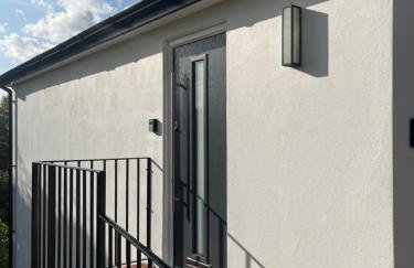 Studio apartment in Harefield - Photo 22