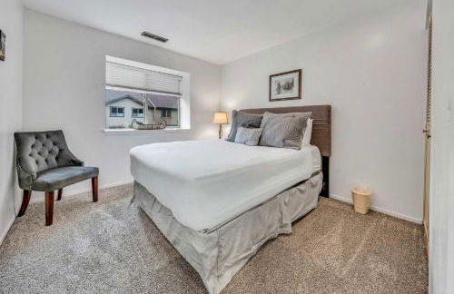 Modern 3BD -Walk to Lake & Beach - Foto 37