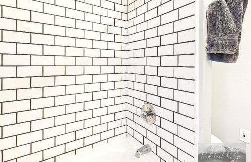 Boho Revival Modern Glam with AC in Downtown Albany - Foto 35