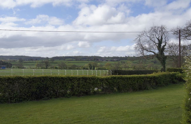 Birchenfields Family Friendly Cottages, Play Barn for all Ages and Summer Hous - Foto 43