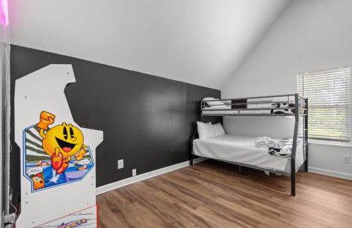 Grandma's Farm on 6 acres with Lighted Barn and River Access - Foto 17