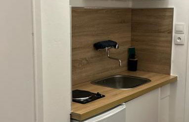 Studio meublé Florella proximité GARE-wifi - Foto 6