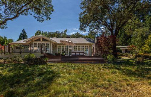 10 Acre Estate with Views Teahouse and Pickleball Court - Foto 70