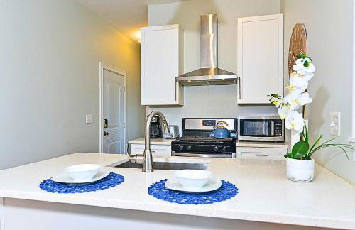 Jennifer's Chic Downtown City Views Private Deck - Foto 6