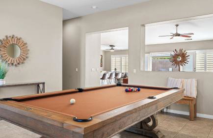 La Quinta Desert Haven Luxe Stay w/ Private Pool, Hot Tub, Pool Table - Foto 6