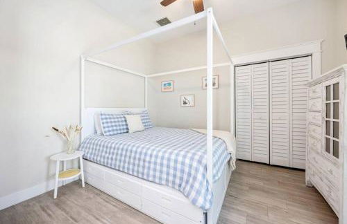 Mini Golf Course*Heated Saltwater Pool*Lakeview! - Foto 34