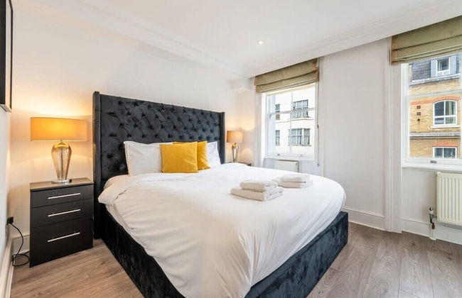 The Hertford Boutique - Photo 12