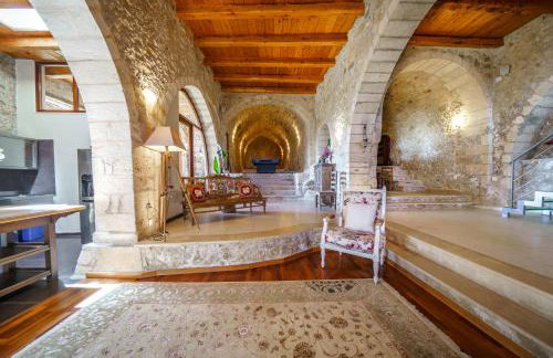 Villa Candice, Luxurious Historic Villa with Sea View by Rentado - Foto 16