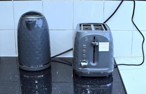 Tranquil Stays at 3 bedroom House in Dagenham - Foto 53