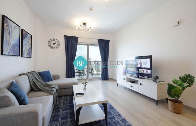 Lavish 1BR Apartment-Yas Island - Photo 11