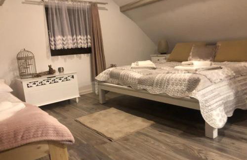 Koperkowy Raj Beskid Wyspowy Domek Małopolska Jacuzzi Playroom - Foto 59