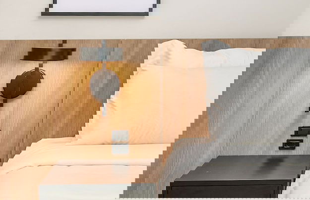 Studios Tower by Viva - Prédio com piscina e estacionamento no centro de Floripa - Foto 2