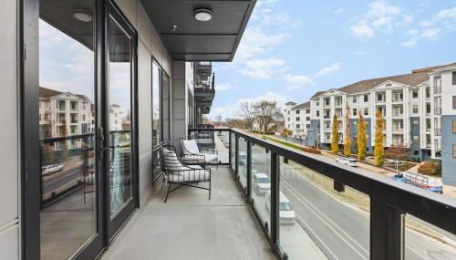 Premium Condo with Huge Patio near Vanderbilt & Downtown - Foto 4
