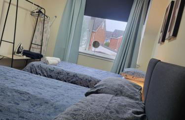 The Grove- 3 Bed Detatched House Wolverhampton- Families and Contractors- Near Town Centre and Molineux Stadium - Foto 15