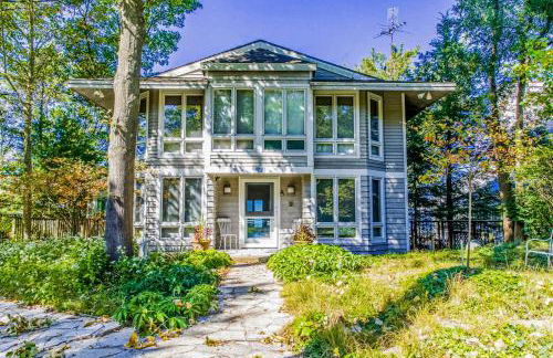 2nd Base - Main Home - Foto 1