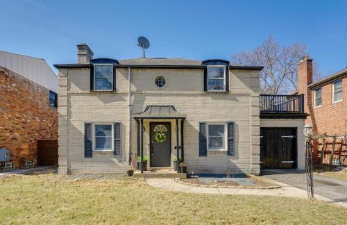 Walk to Detroit Zoo Home with Sunroom and Patio! - Foto 3