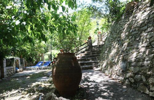 Angela's River Paradise Cottages - Photo 4