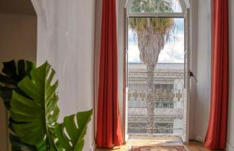 Terrace Charming Century Apartment - Photo 8