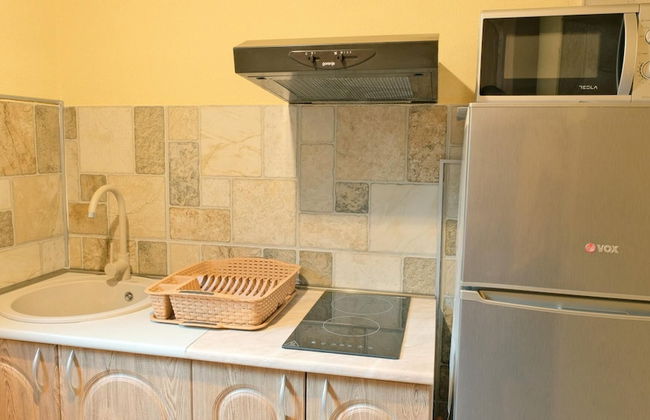 Chic and Elegant Flat Near Beach in Montenegro - Photo 13