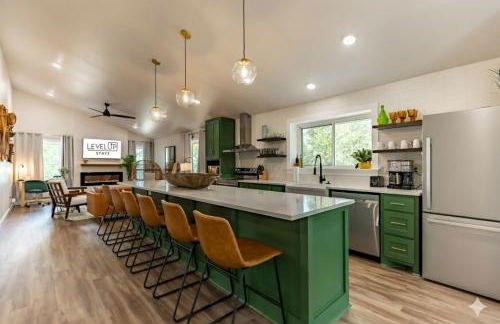 300 steps from Lake Hot Tub Fire Pit Game Room - Foto 52