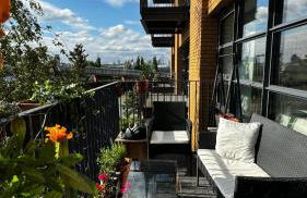 London City Island 1 Bedroom Luxury Apartments, Private Balcony - Photo 14