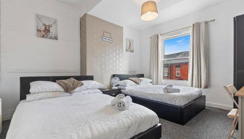 Stylish 2-Bedroom Apartment in Leeds LS12, Perfect for Contractors & Extended Stays-F&K Property - Foto 1