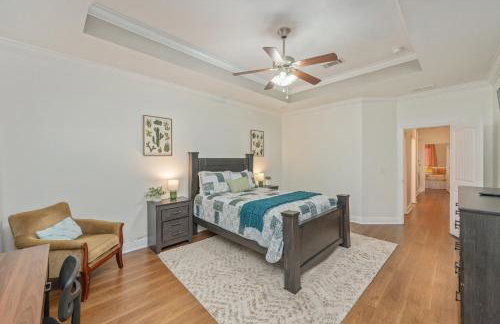 Cozy Retreat with Patio, Big Kitchen and Fishing Nearby - Foto 18