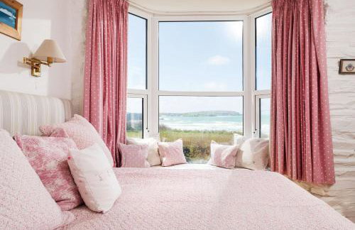 Beautiful family house with amazing sea views - Photo 30