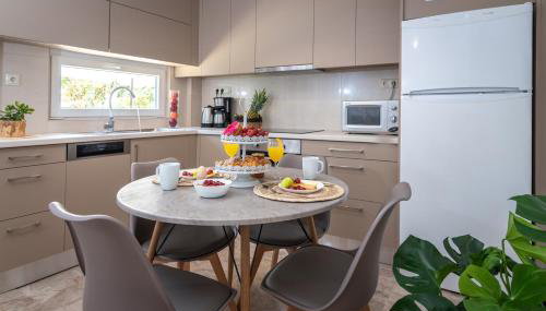 Casa EleMar Villa with Private Yard - Foto 3