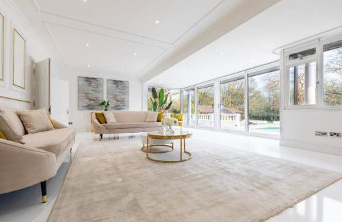 Large Villa Mansion With Pool House & Tennis Court - Foto 2