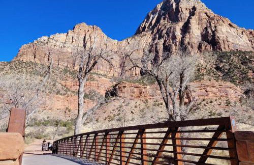 Live Simply Cabin, Walking distance to East Zion trails - Foto 5