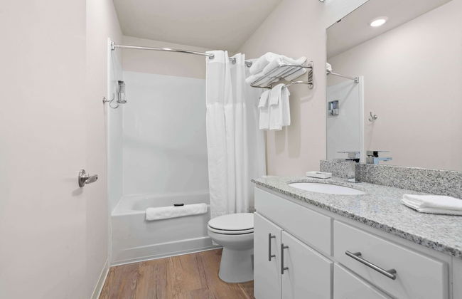 WaterWalk Extended Stay by Wyndham Kansas City - Overland Pk - Photo 64