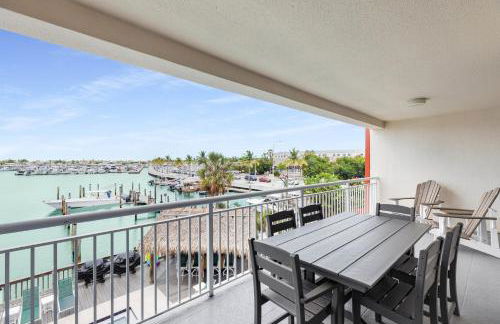 Curacao - Large 2x2 Waterfront Condo Great View Pool & Dock - Photo 3