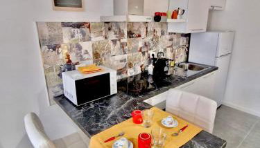 FriendlyHouse - Photo 4