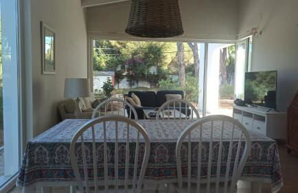 Diseño y luz entre los pinos - Foto 14