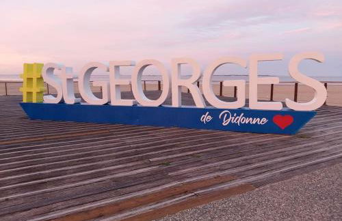 A 2 pas de la plage de la Vallières - Foto 25