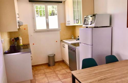 Giens-T2 charme-7m à pied plage - Rez de jardin - Foto 11