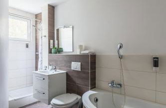 Centrally located 2-room apartment - Foto 27