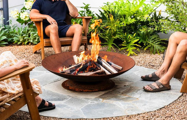 Muskoka Luxe Retreat With Pool Spa Fire Pit - Photo 25