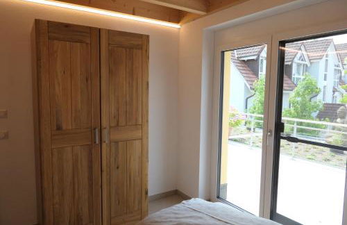 Ferienwohnung, 2 Zimmer, 4 bis 6 Personen, 67 qm, mit großem Balkon, entlang am Fluss, an der Aach, am Bodensee, nah am Naturschutzgebiet - Foto 6