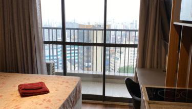 Apartamento na Liberdade a 300 metros do Metro e Feirinha da Liberdade - Foto 2