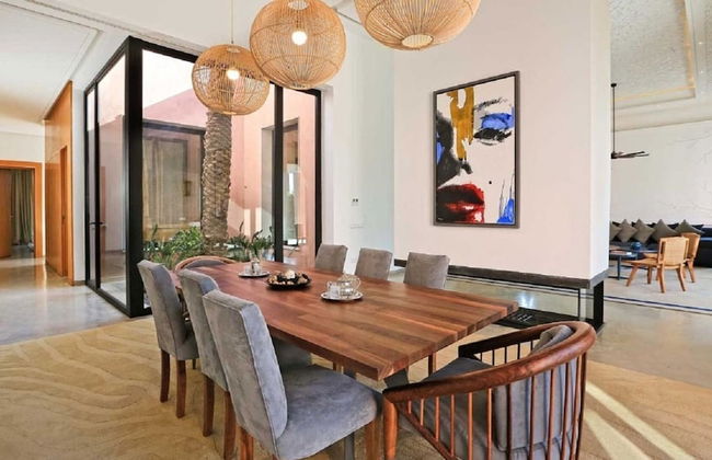 Impeccable 5-bed Villa in Marrakech - Photo 24