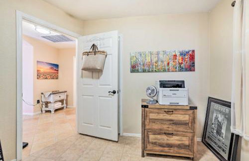 Close to Golf and Hikes! Goodyear Retreat with Pool - Foto 11