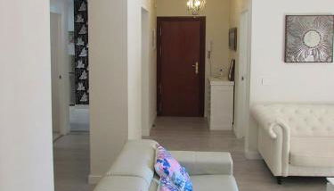 Apartamento a 50 metros de la playa malagueta con vistas al mar - Photo 4, Lobby or reception