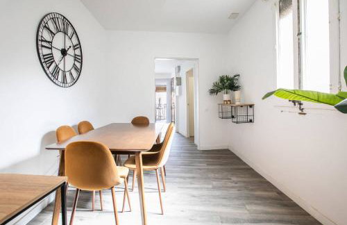 31ARA1092- Newly Refurbished 2BR Flat in the Gothi - Photo 10